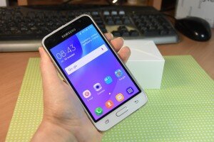 Внешний вид Samsung Galaxy J1 Duos 2016