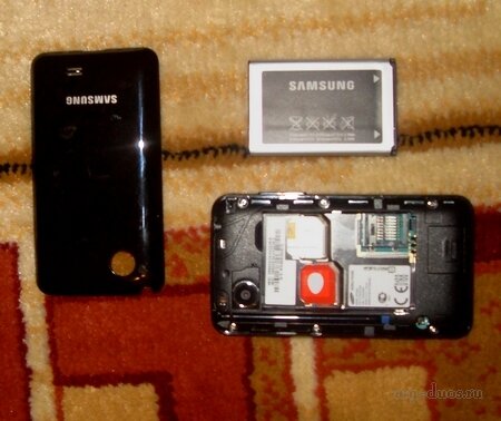 Расположение слотов для сим-карт в Samsung C3332